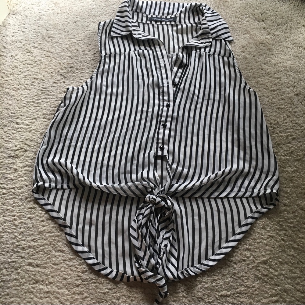 Foreign exchange striped button tank top